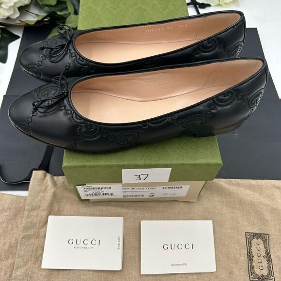 SOLD!! Women’s Gucci GG, quilted leather ballet flats, size 39 made in Italy - Picture 7 of 8